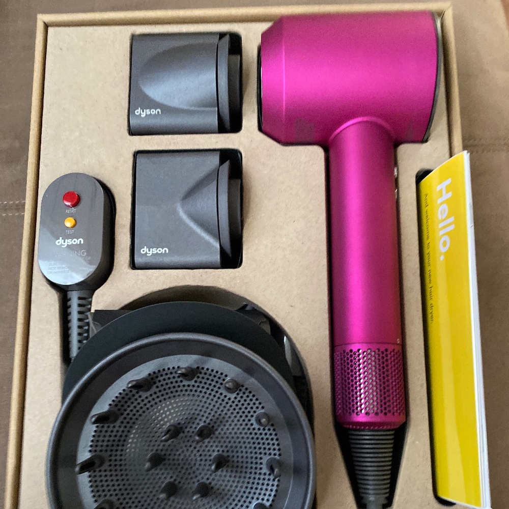 Dyson Supersonic limited edition gift set